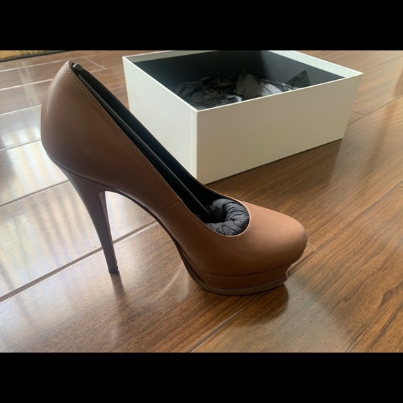 YSL Tribtoo Cognac Pump Size 38 - Picture 1 of 14